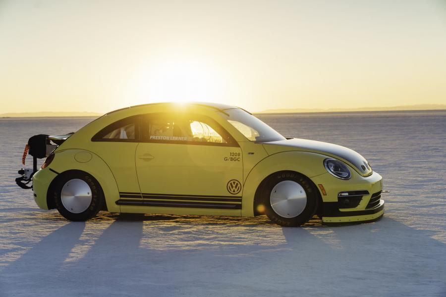  Volkswagen Beetle LSR 2016 года  (фото 3 из 8)